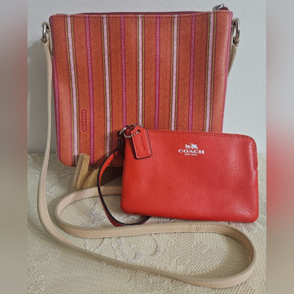 Coach 49249 Legacy Weekend Ticking Stripe Medium Swingpack Crossbody w Wristlet